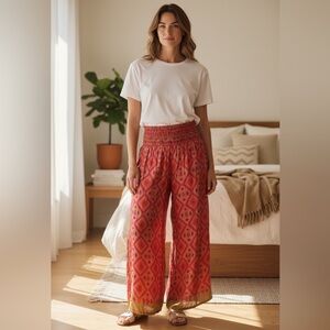 Bohemian Sisters Collective - Silk Wide Leg Cropped Trouser - Small/Medium
